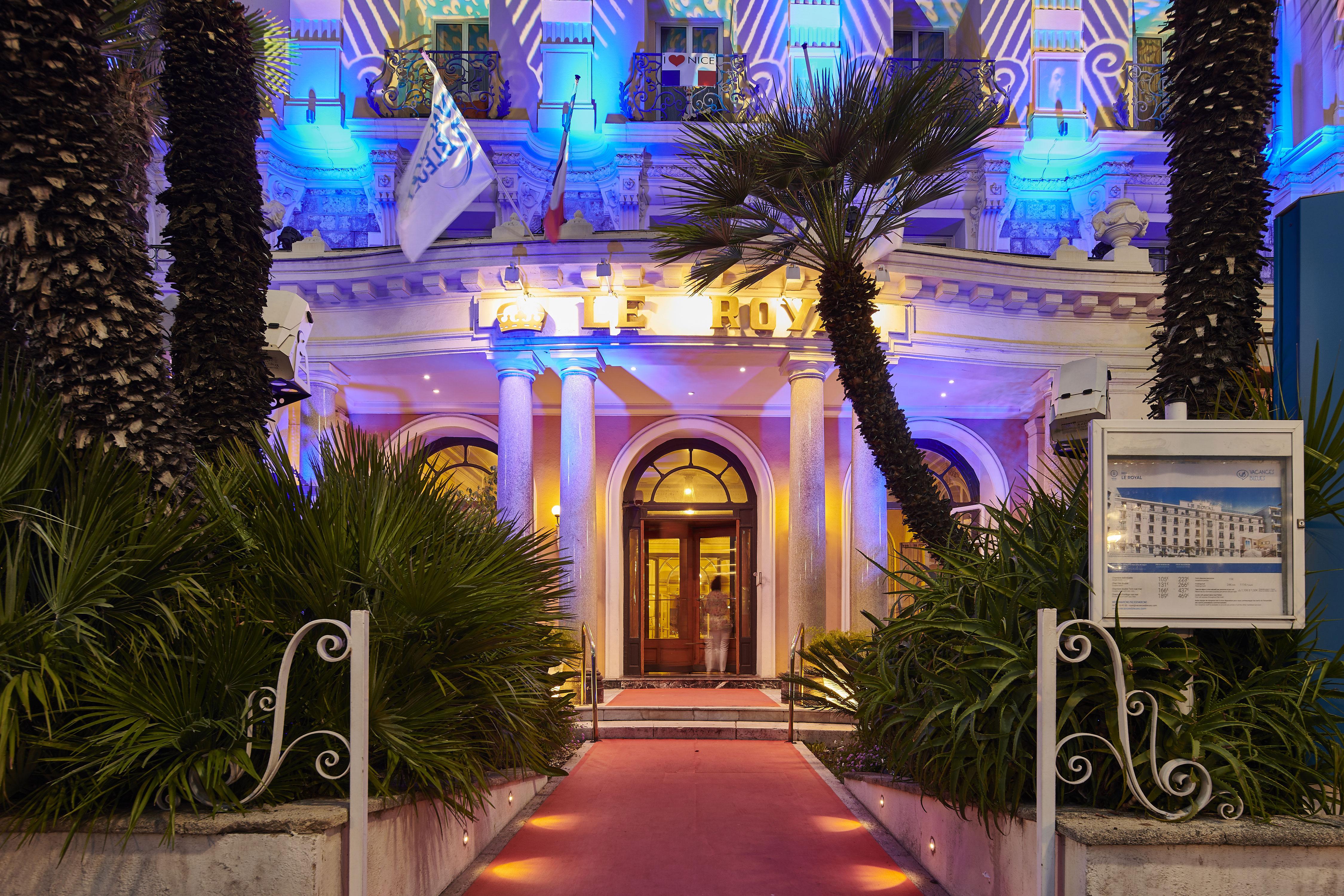Le Royal Promenade Des 3*
