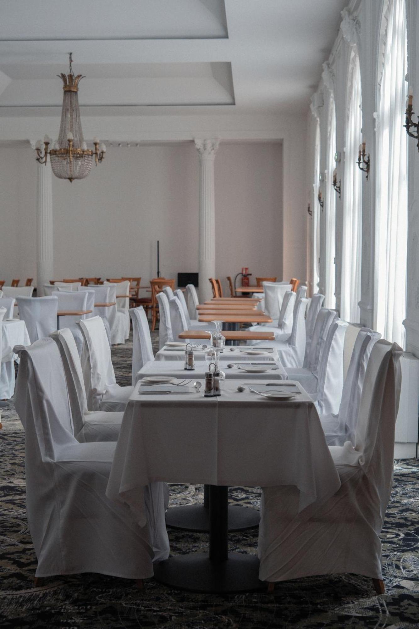 Le Royal Promenade Des Hotel 3*